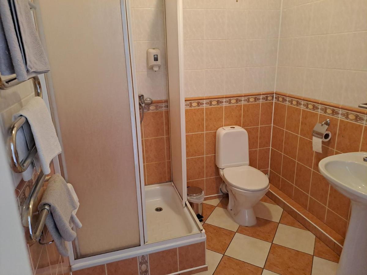 Hotel Saules Rati Daugavpils Esterno foto